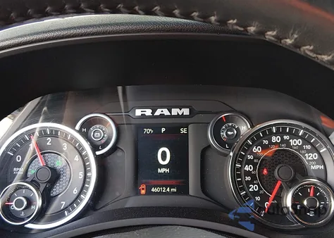 2024 Ram 2500 Big Horn 4X4 6'4 Box из США, поврежденный, VIN 3C6UR5DJ5RG233105